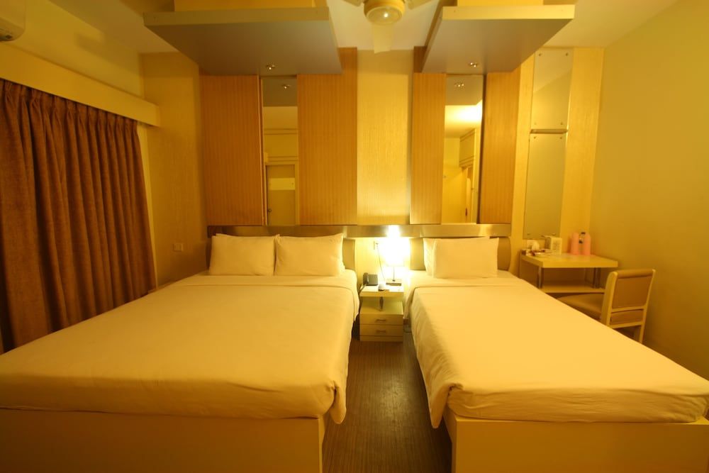 Hotel Ornate Deluxe Twin Room