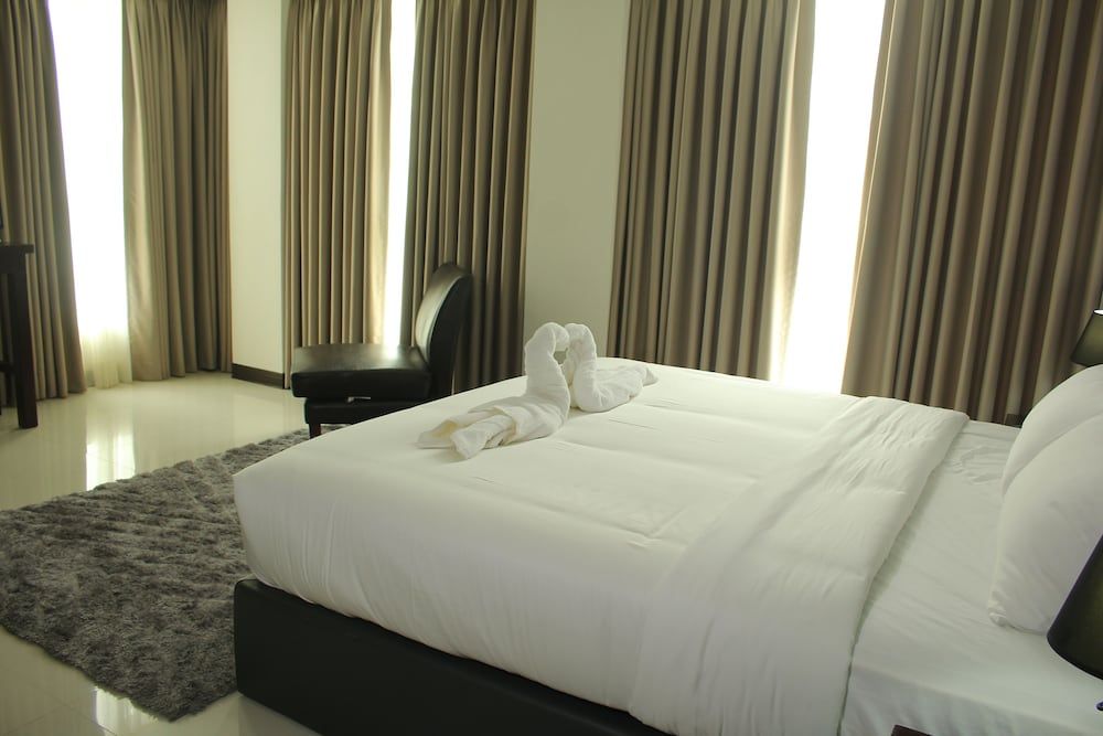 Upperhouse Hotel Formerly Pacifico Boutique by Hiverooms Suite 9