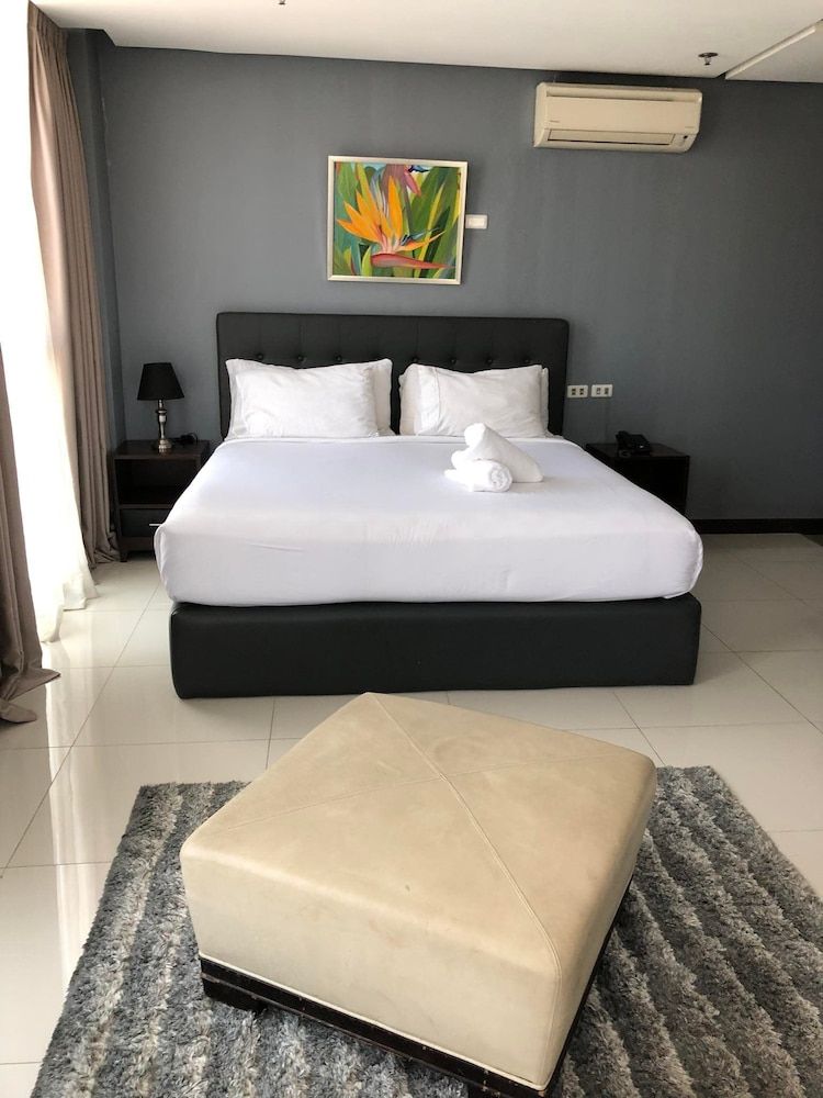 Upperhouse Hotel Formerly Pacifico Boutique by Hiverooms Suite 6