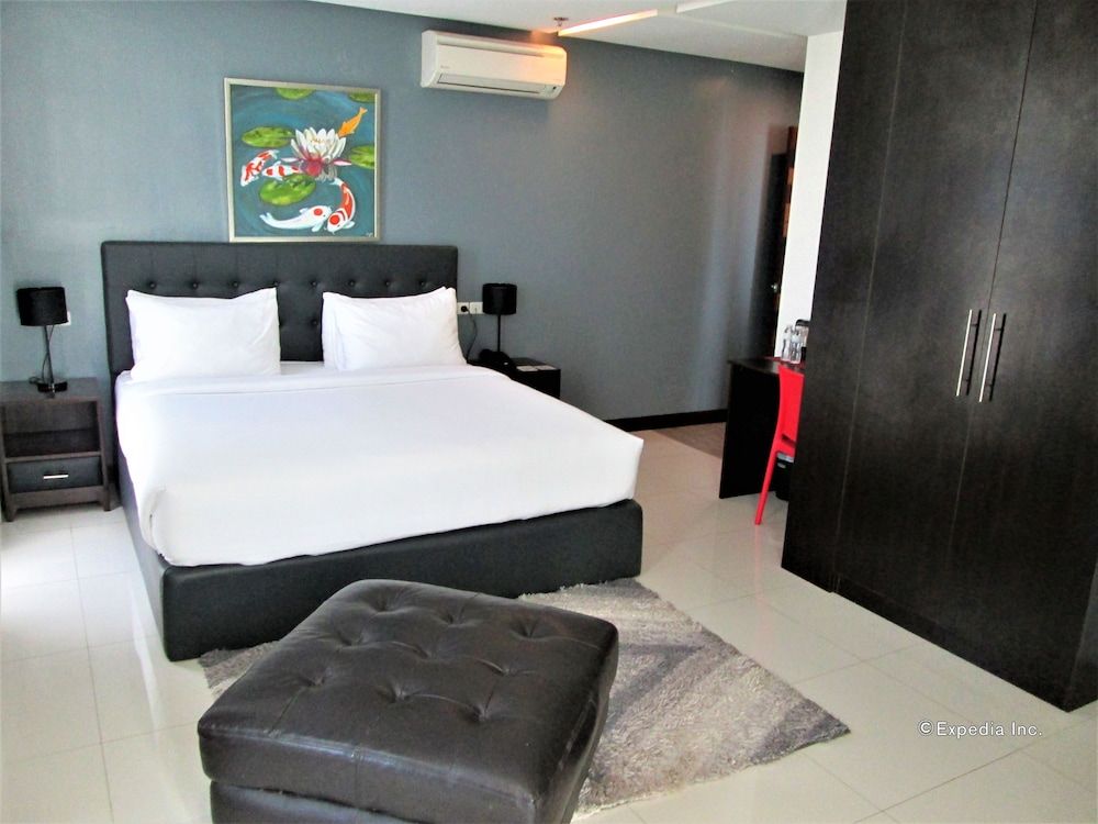 Upperhouse Hotel Formerly Pacifico Boutique by Hiverooms