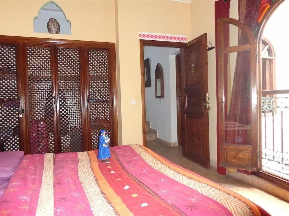 undefined Riad Sesame 9