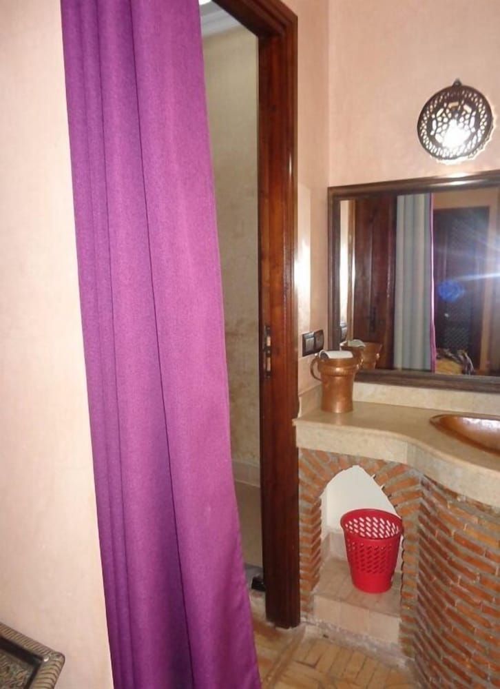 undefined Riad Sesame 10