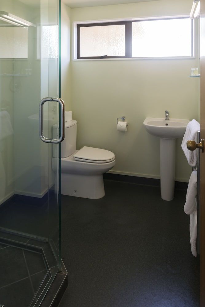 The Beachcomber Hotel Kitchen Studio 5