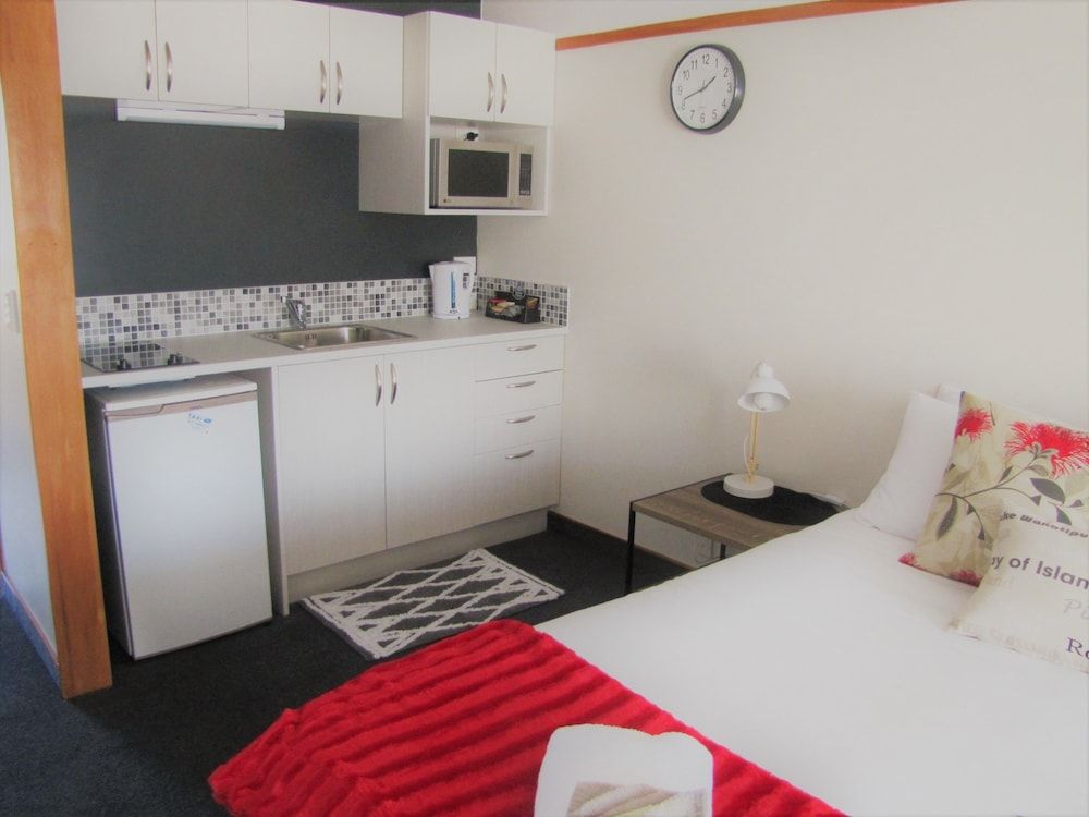 The Beachcomber Hotel Kitchen Studio 3