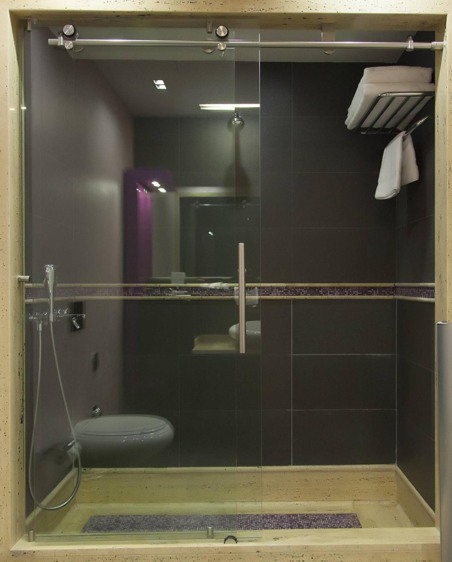 undefined The Leos Residence 5