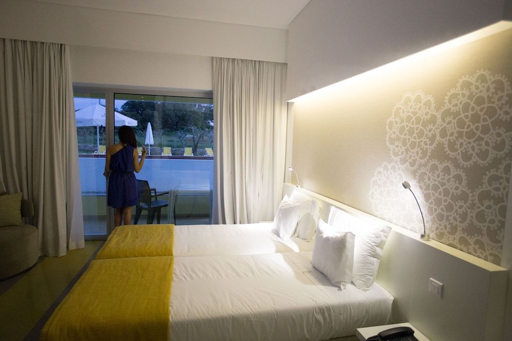 Monte Filipe Hotel & Spa Superior Double Room 2