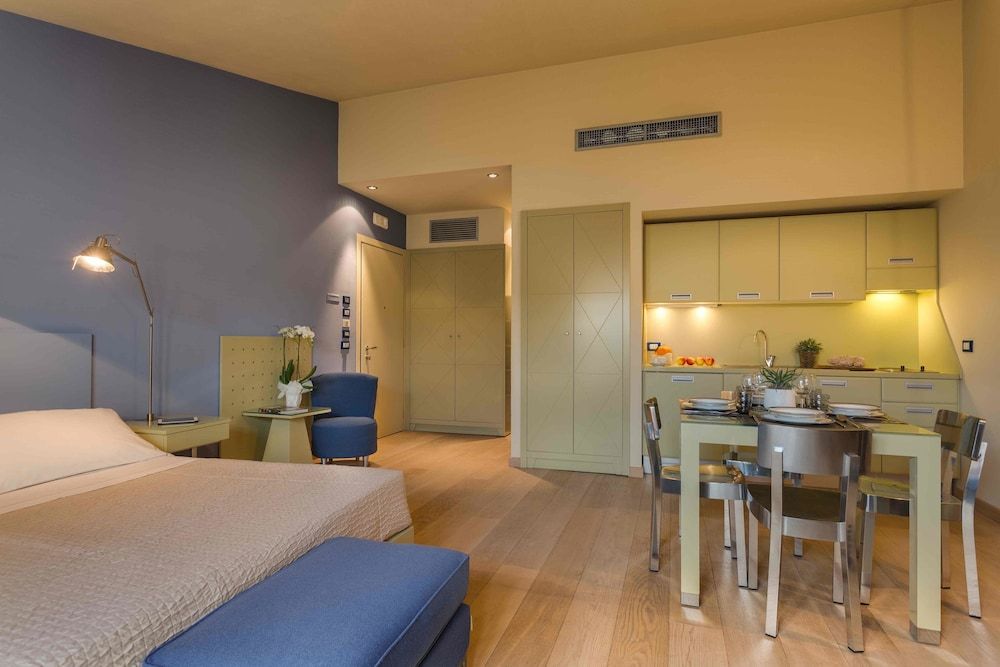 PopArtment Studio, 1 Bedroom, Accessible, Kitchen 7