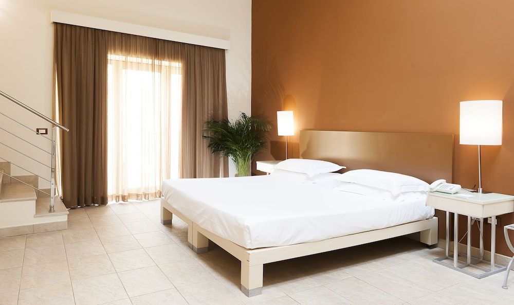 PopArtment Studio, 1 Bedroom, Accessible, Kitchen 3