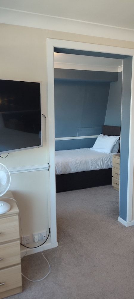 Best Western Weymouth Hotel Rembrandt Family Room, Multiple Beds, Non Smoking 6