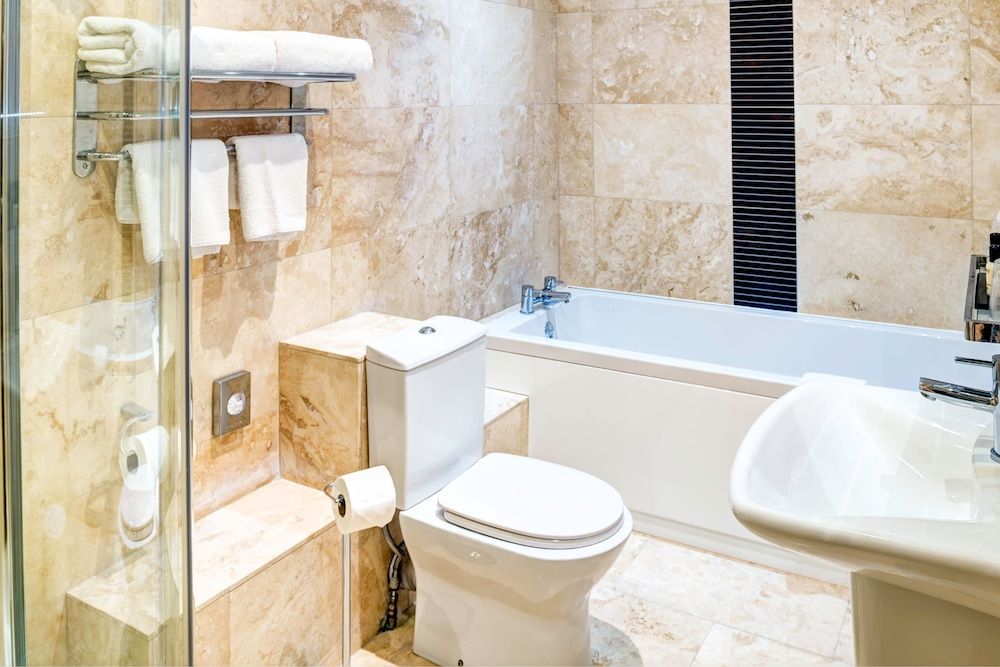 Best Western Weymouth Hotel Rembrandt Superior Room, 1 King Bed, Non Smoking 5