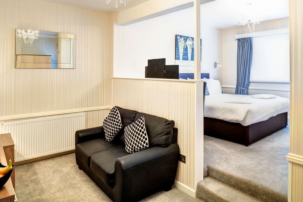 Best Western Weymouth Hotel Rembrandt Superior Room, 1 King Bed, Non Smoking 3
