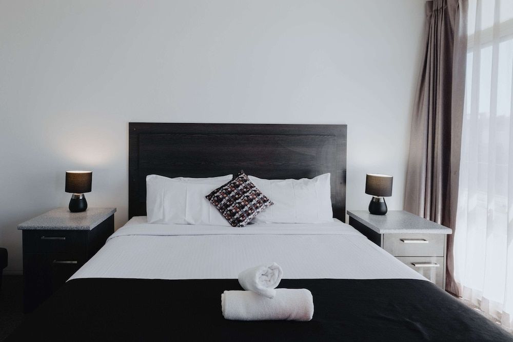 Comfort Inn Traralgon Standard Room, 1 Double Bed 5