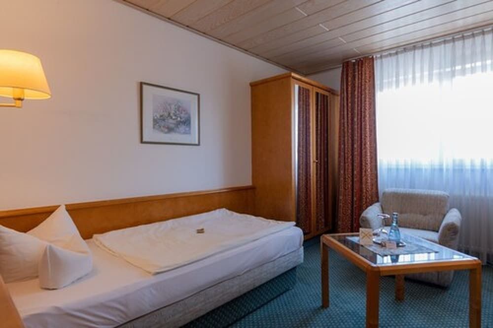 Residenz Royal Economy Single Room