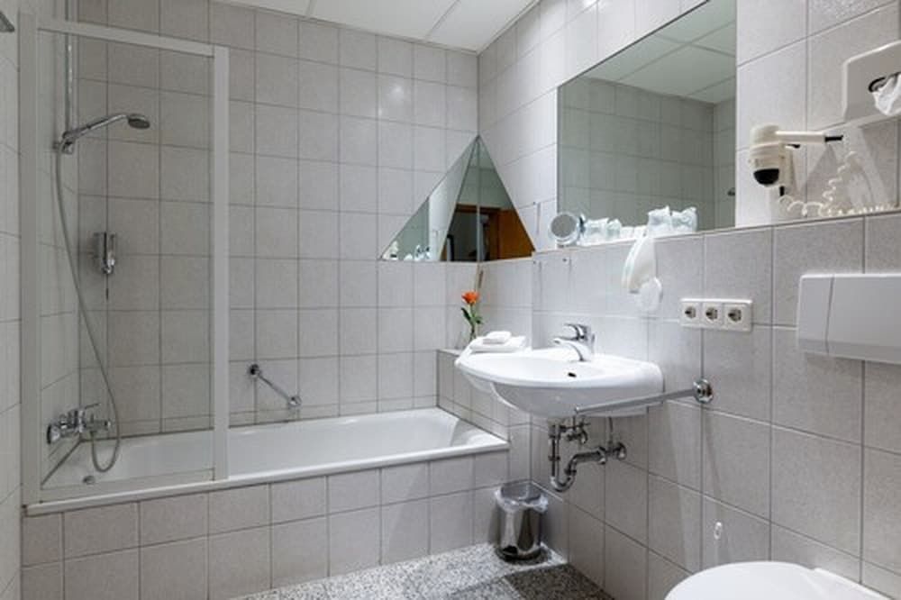 Residenz Royal Economy Double Room 4