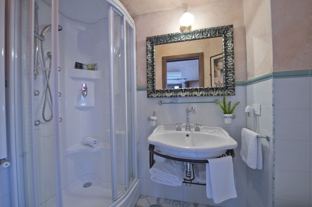 L'Antico Borgo dei Limoni Economy Double Room 11