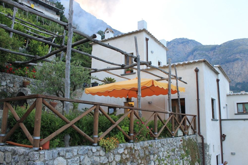 undefined L'Antico Borgo dei Limoni 6