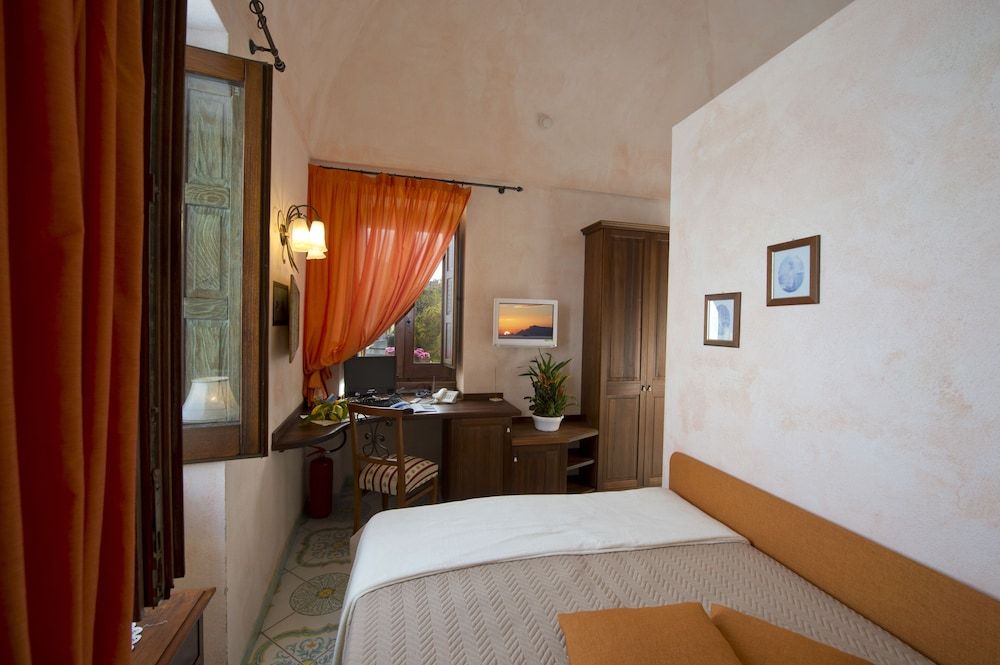 L'Antico Borgo dei Limoni Economy Double Room 4