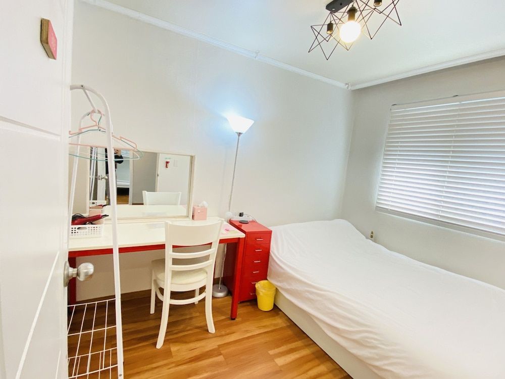 Aroha Guest House Double Room 4
