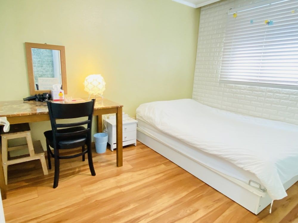 undefined Aroha Guest House 4