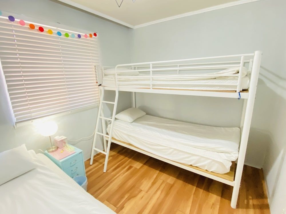 undefined Aroha Guest House 8