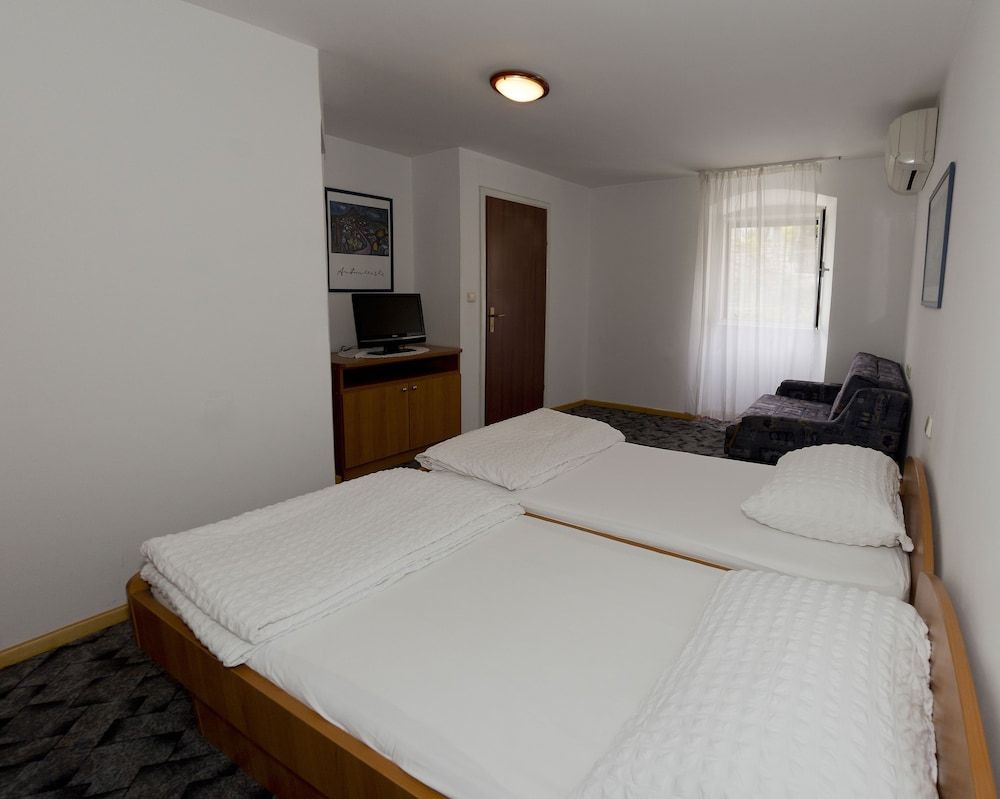 undefined Orhan Rooms Dubrovnik 2