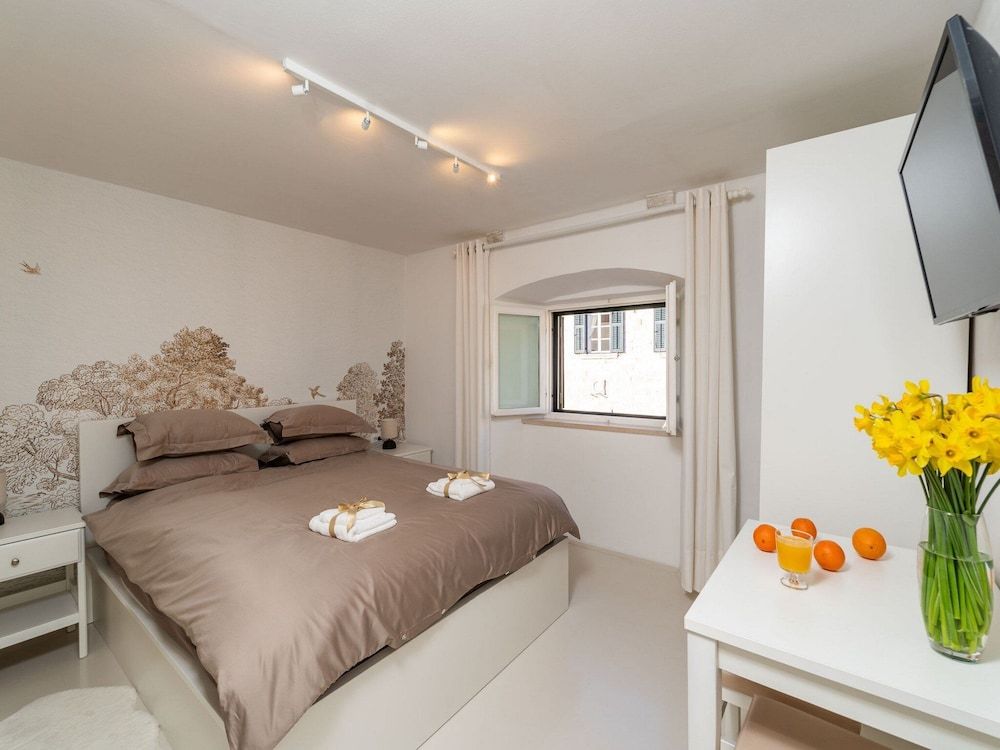 Lumin GuestHouse Studio (Studio Apartment with City View Third) 6