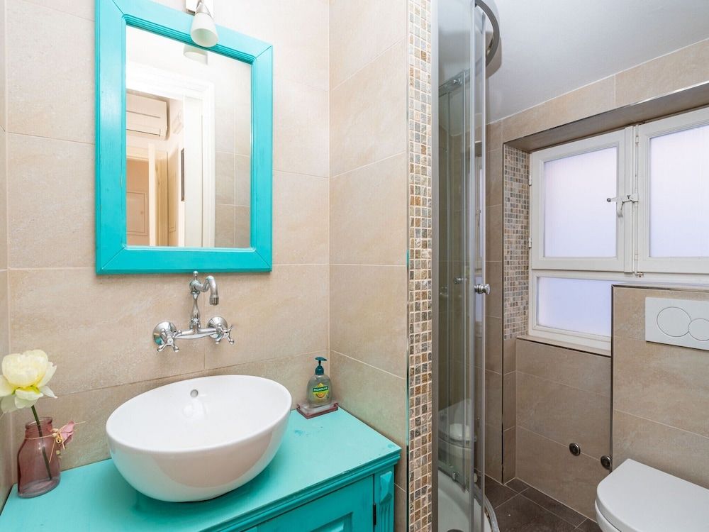 Lumin GuestHouse Deluxe Single Room, 1 Twin Bed, Air conditioning, City View (Deluxe Single Room with City View) 12