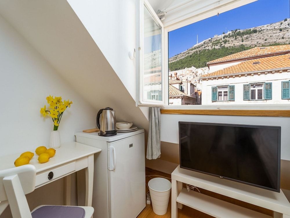 Lumin GuestHouse Deluxe Single Room, 1 Twin Bed, Air conditioning, City View (Deluxe Single Room with City View) 16