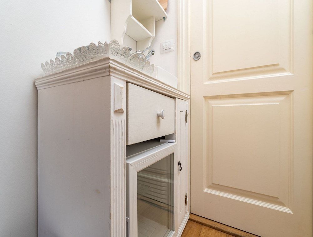 Lumin GuestHouse Single Room (Standard Single Room with City View) 22