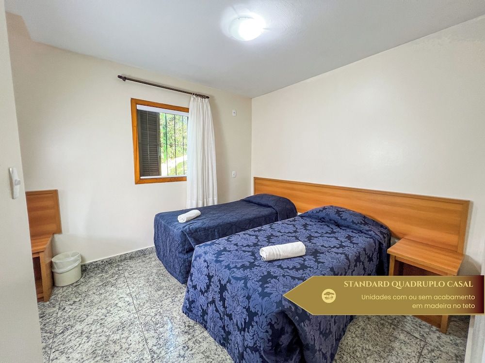 Standard Quadruple Room (Twin)