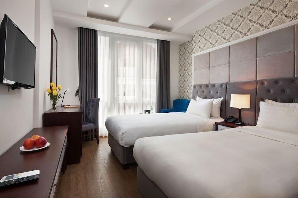 Skyline Hanoi Hotel Deluxe Double or Twin Room 5