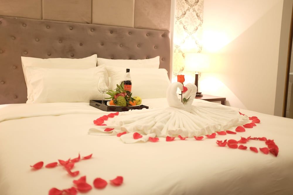 Skyline Hanoi Hotel Superior Room, 1 King Bed 4