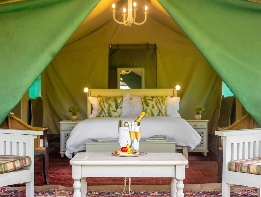 Khaya Ndlovu Safari Manor Classic Tent 2