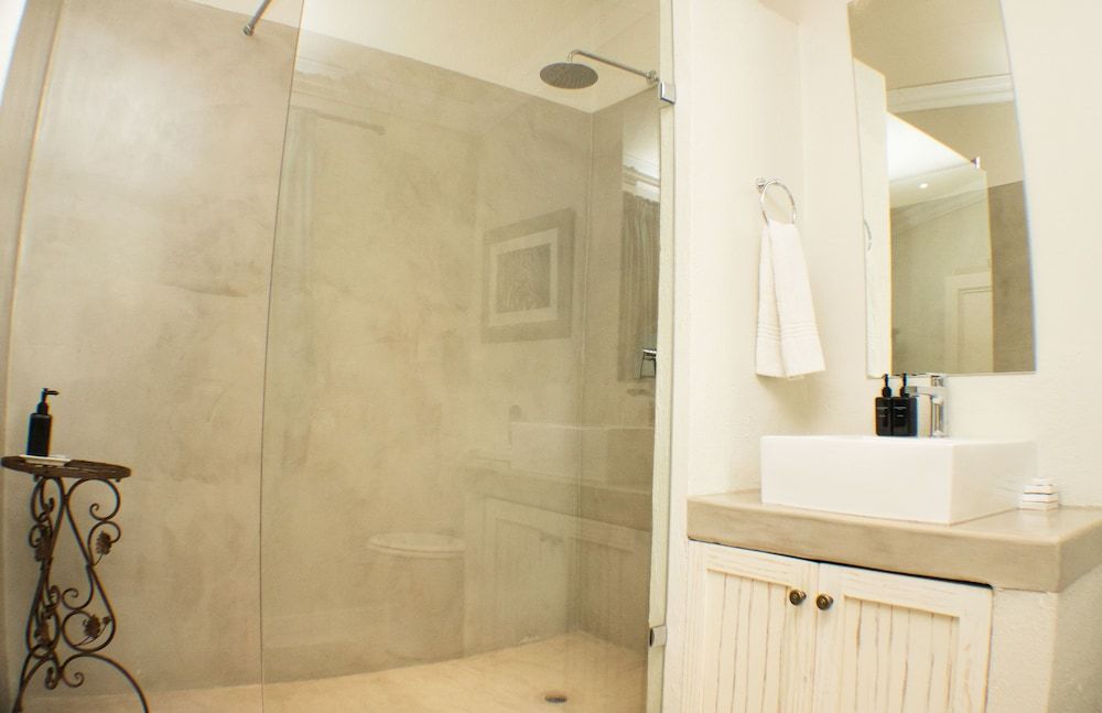 Khaya Ndlovu Safari Manor Garden Suites 6