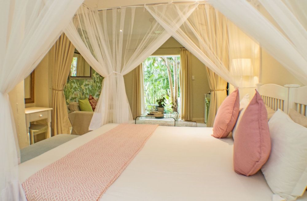 Khaya Ndlovu Safari Manor Garden Suites 2