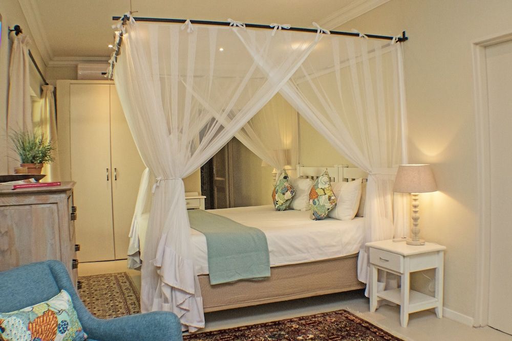 Khaya Ndlovu Safari Manor Garden Suites