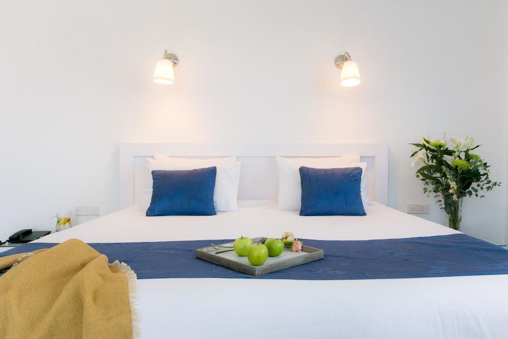 Mikes Kanarium Hotel Double or Twin Room 6