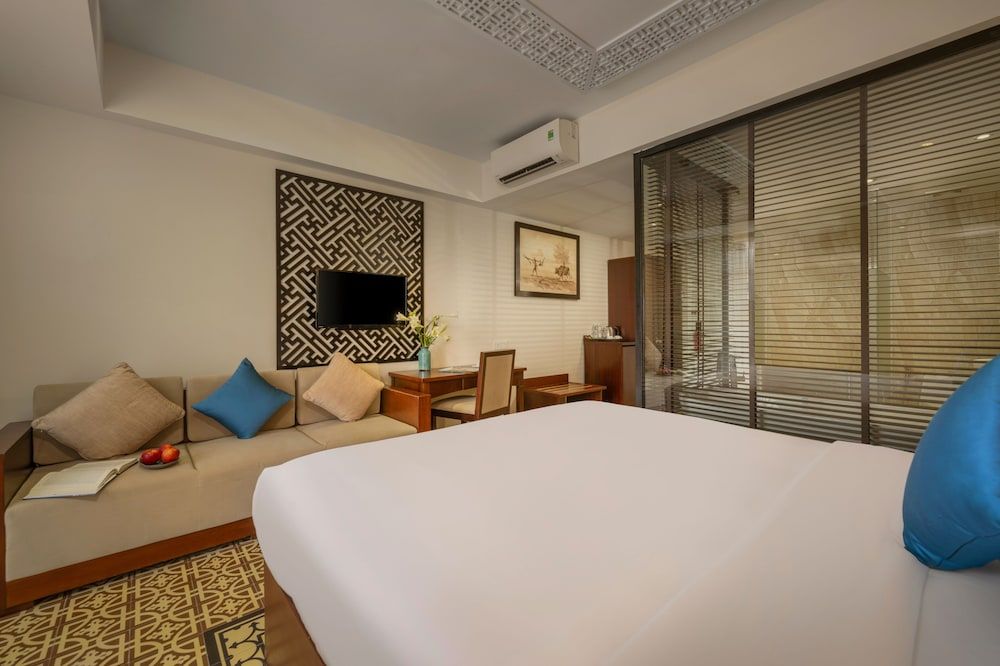 undefined Royal Riverside Hoi An Hotel 6