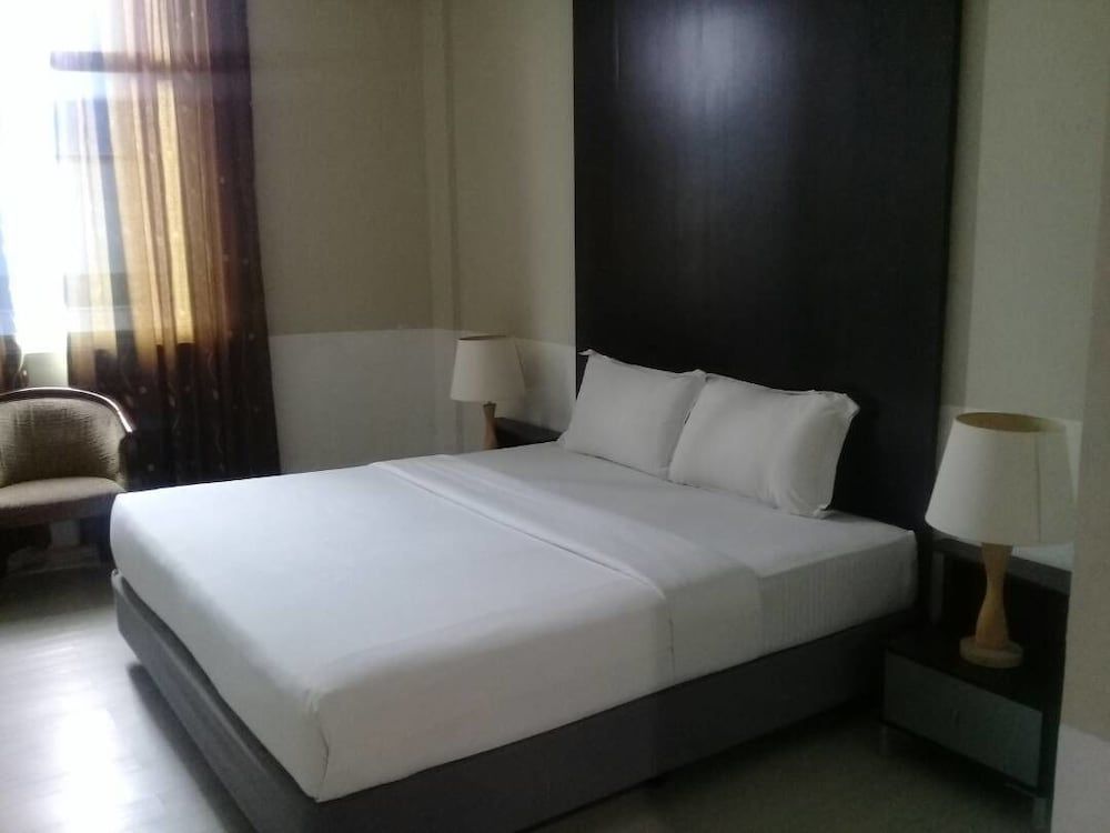 GinaSuite Kompleks27 Hotel Standard Twin Room 8