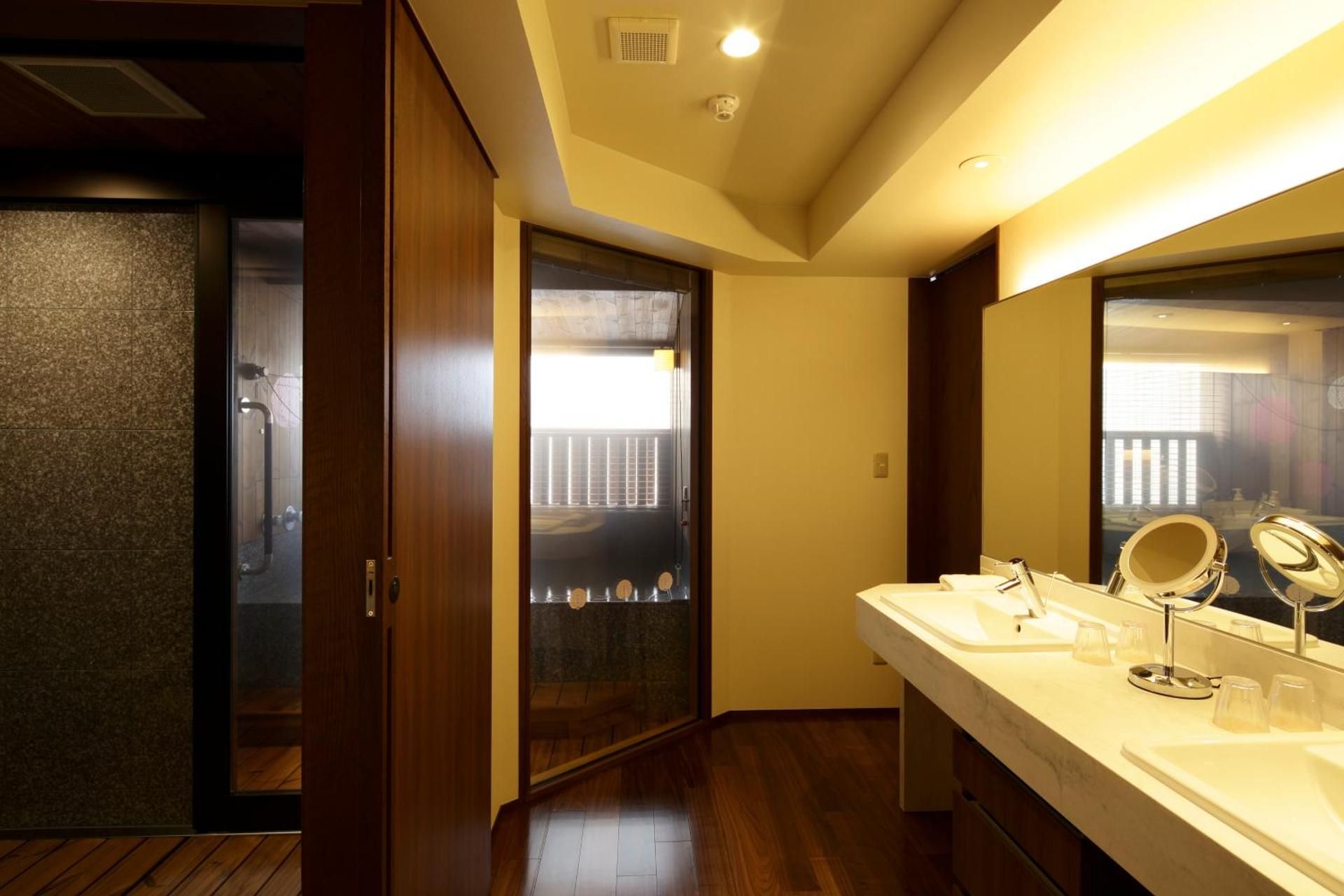 Suite with Open Air Bath KUNUGI