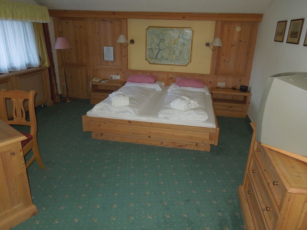 Bergresort Seefeld Suite, 1 Bedroom, Bathtub 2