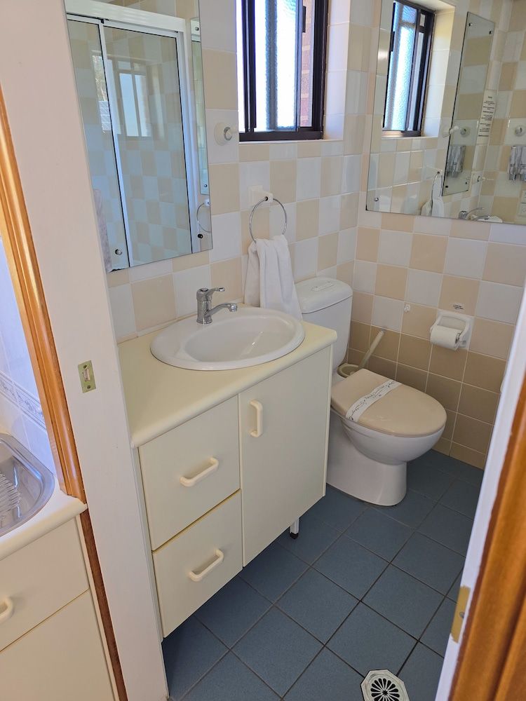 Tumut Valley Motel Comfort Room 9