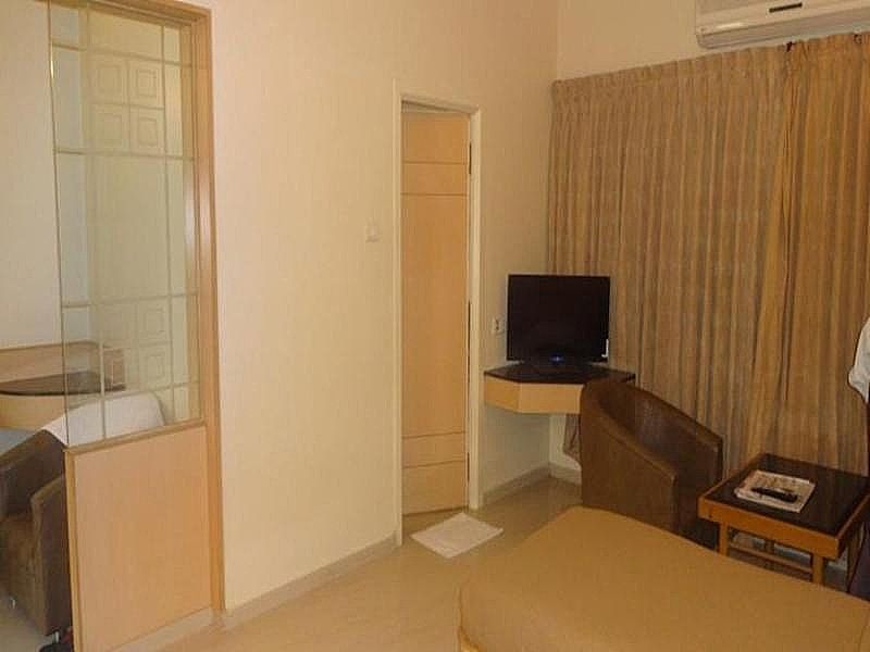 undefined Hotel Sree Murugan 9