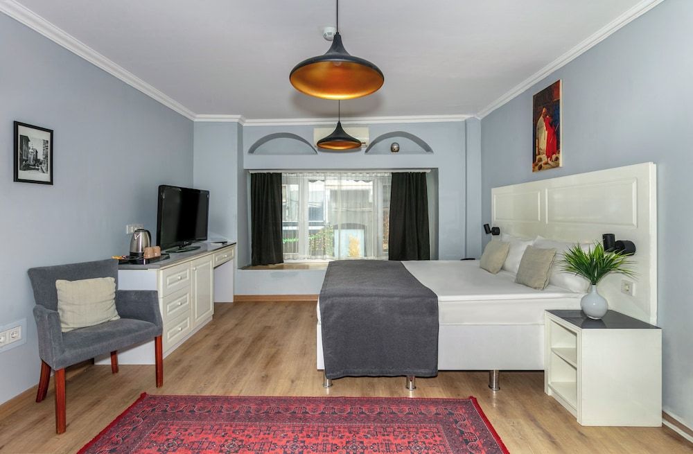 Lavanta Hotel Classic Room 4