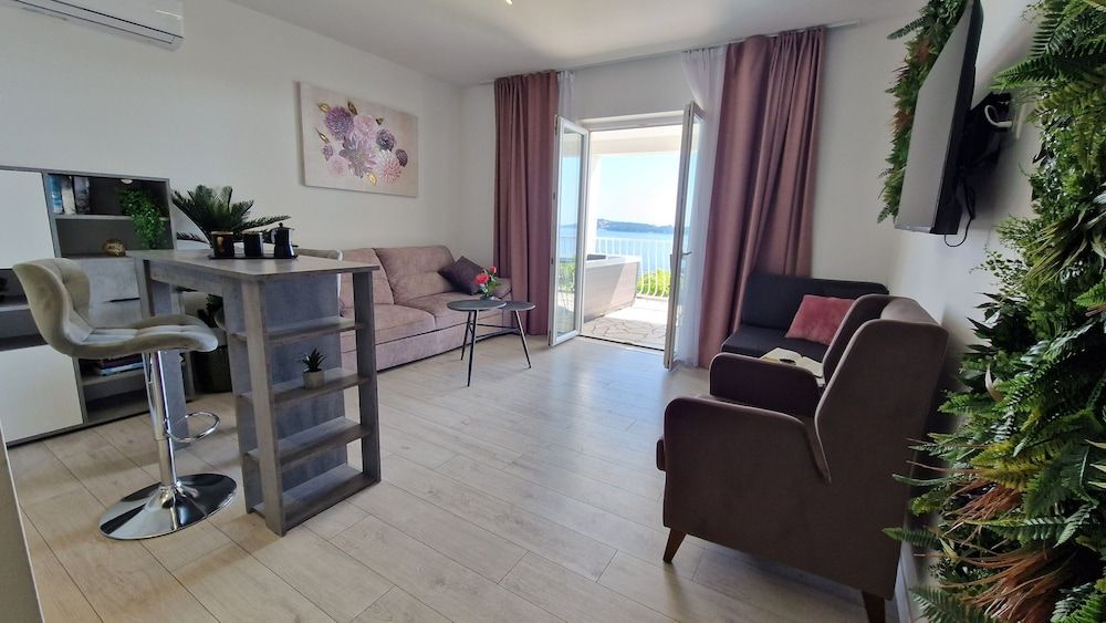 Premium Apartment