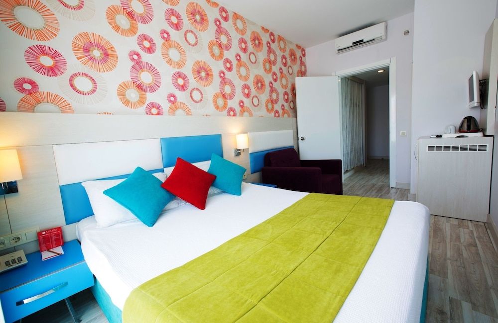 Room, 1 King Bed, Non Smoking