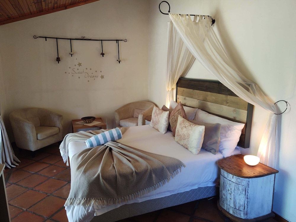 Standard Double Room, 1 Queen Bed, Patio, Garden View