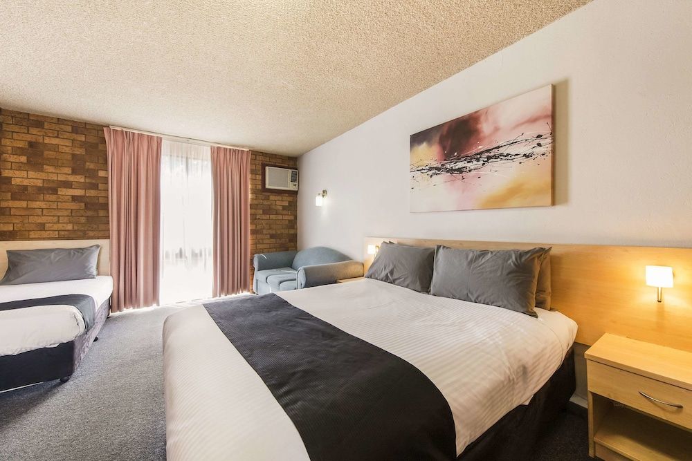 Standard Room, 1 Queen Bed, Non Smoking