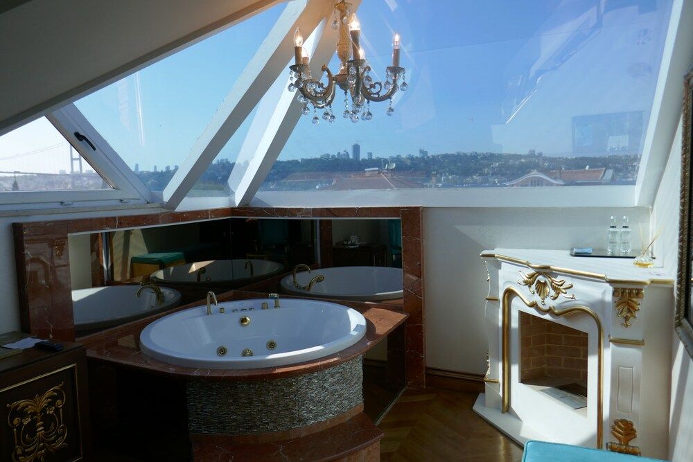 Su Merdum Hotel LUX KING - Honeymoon Room 6