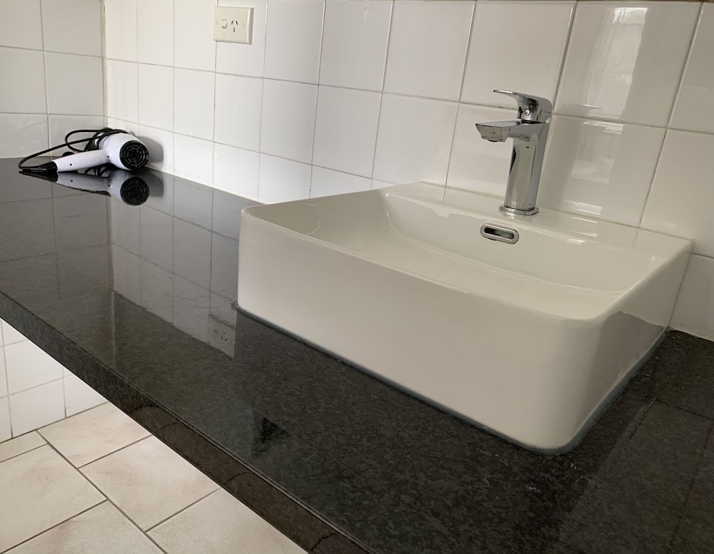 Beaconsfield Lodge Motel Standard Double Room, 1 Queen Bed 7